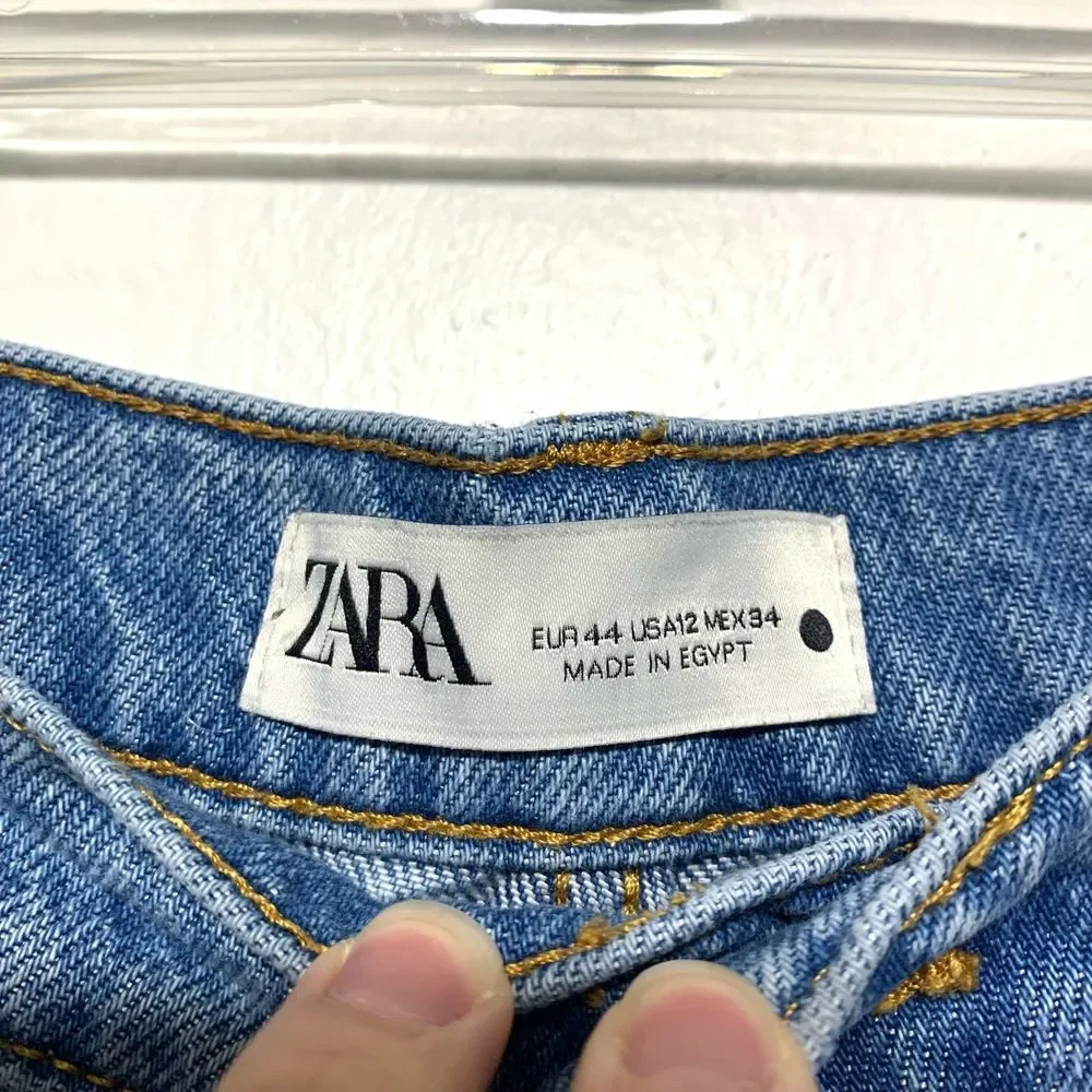 Zara High Rise Distressed Blue Jeans - Picture 4 of 9